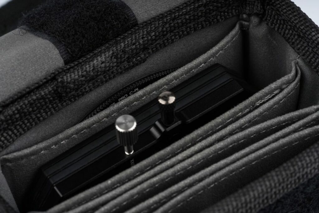 Pochette-NiSi-M75-interieur-1200×801